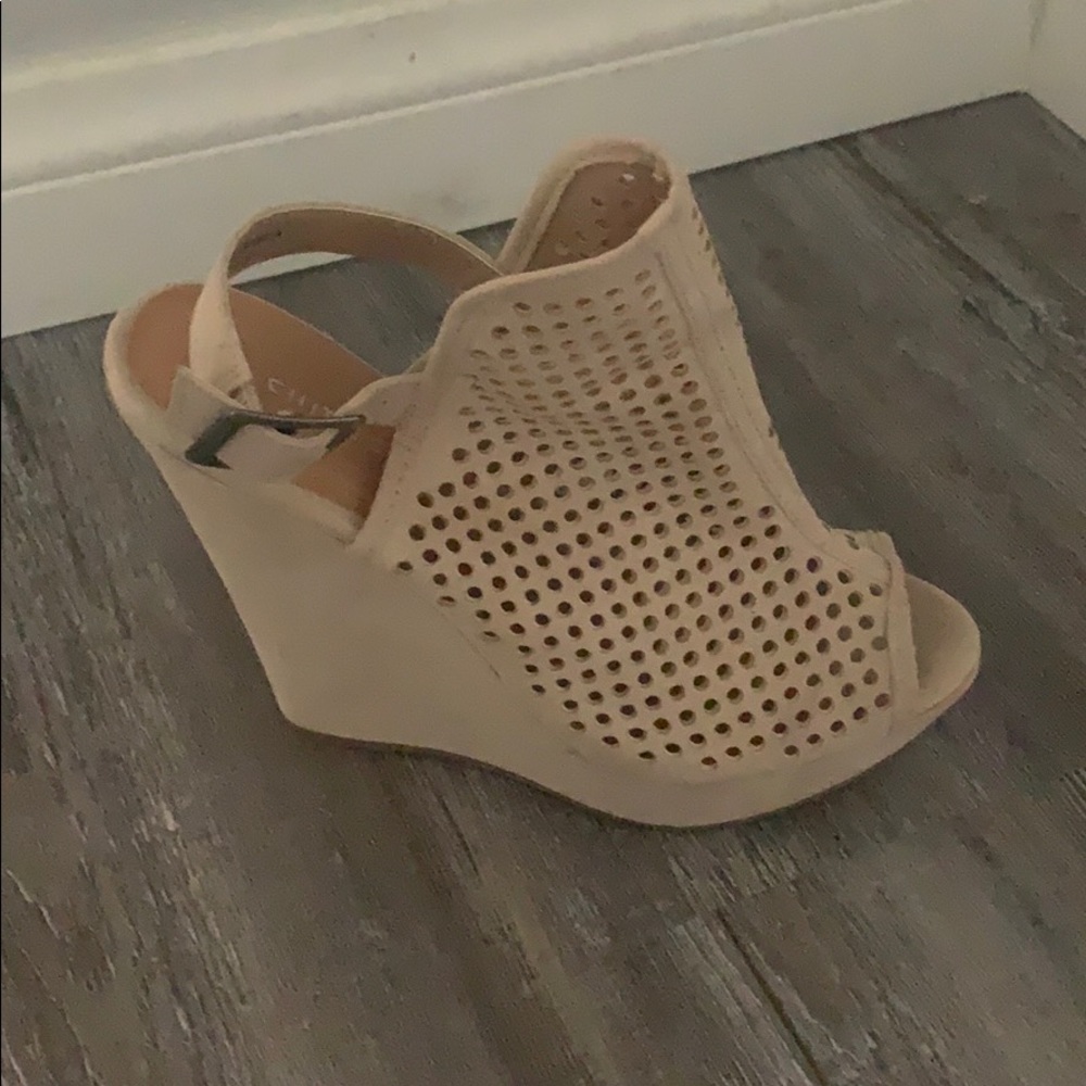 Chinese laundry nude wedge